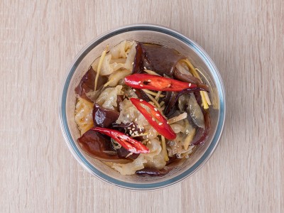 食譜-涼拌黑白香根