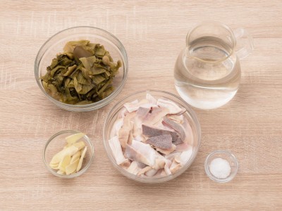 食譜-酸菜肚片湯