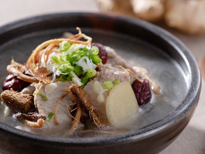 食譜-刺五加人參排骨湯