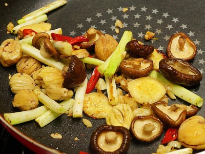 食譜-香菇栗子燒雞