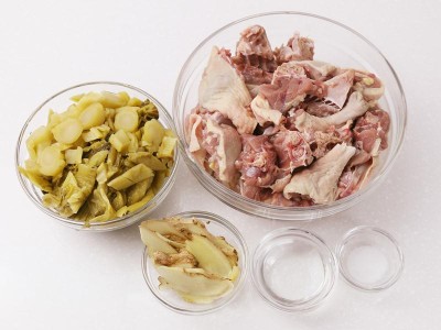 食譜-酸菜鴨肉湯