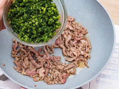 食譜-雪菜肉絲炒年糕