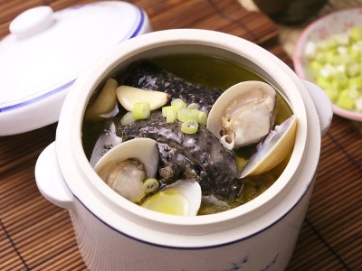 食譜-大蒜烏骨雞湯