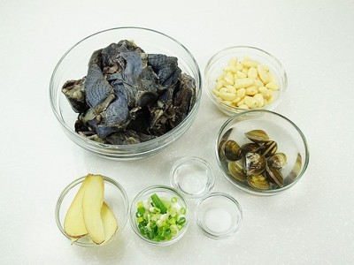 食譜-大蒜烏骨雞湯