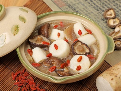 食譜-山藥枸杞豬皮湯