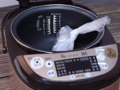 食譜-剝皮辣椒雞肉捲