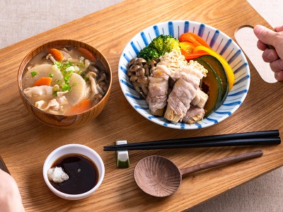 食譜-豬肉味噌湯＋日式蒸物