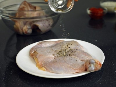 食譜-百里香腿排佐酪梨莎醬