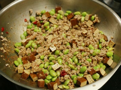 食譜-豆干炒毛豆仁