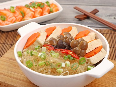 食譜-白菜豆腐粉絲煲+清蒸鮮蝦 (一鍋兩菜)