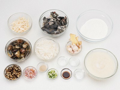 食譜-蘿蔔糕+蒜頭蛤蜊烏骨雞湯