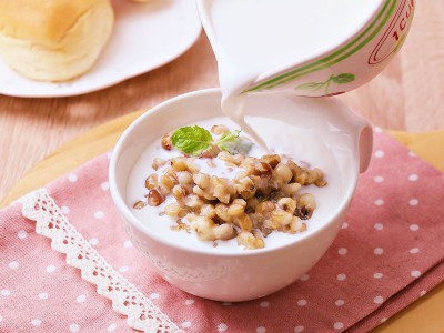 食譜-薏仁牛奶
