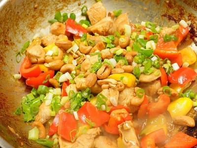 食譜-腰果甜椒炒雞丁