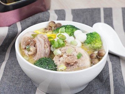 食譜-蔥雞湯鮮蔬鍋