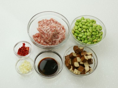 食譜-豆干炒毛豆仁